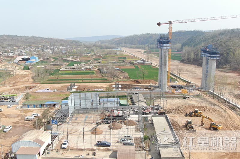 高鐵建設工地附近建起砂石骨料加工廠
