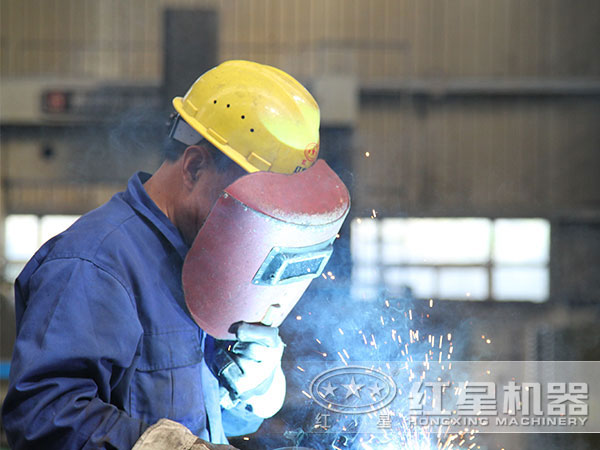 工人作業